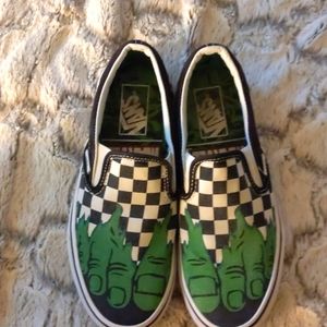 Mens Marvel Hulk slip on vans